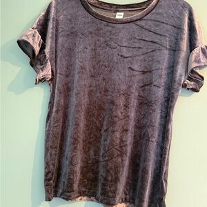 Old Navy velvet dark gray tshirt